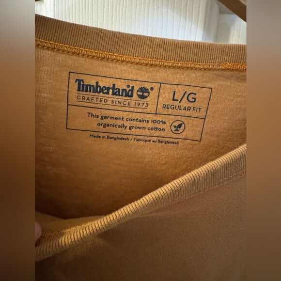 Timberland men’s longsleeve, size Large Regular Fit, color: Gold/tan - Picture 3 of 4
